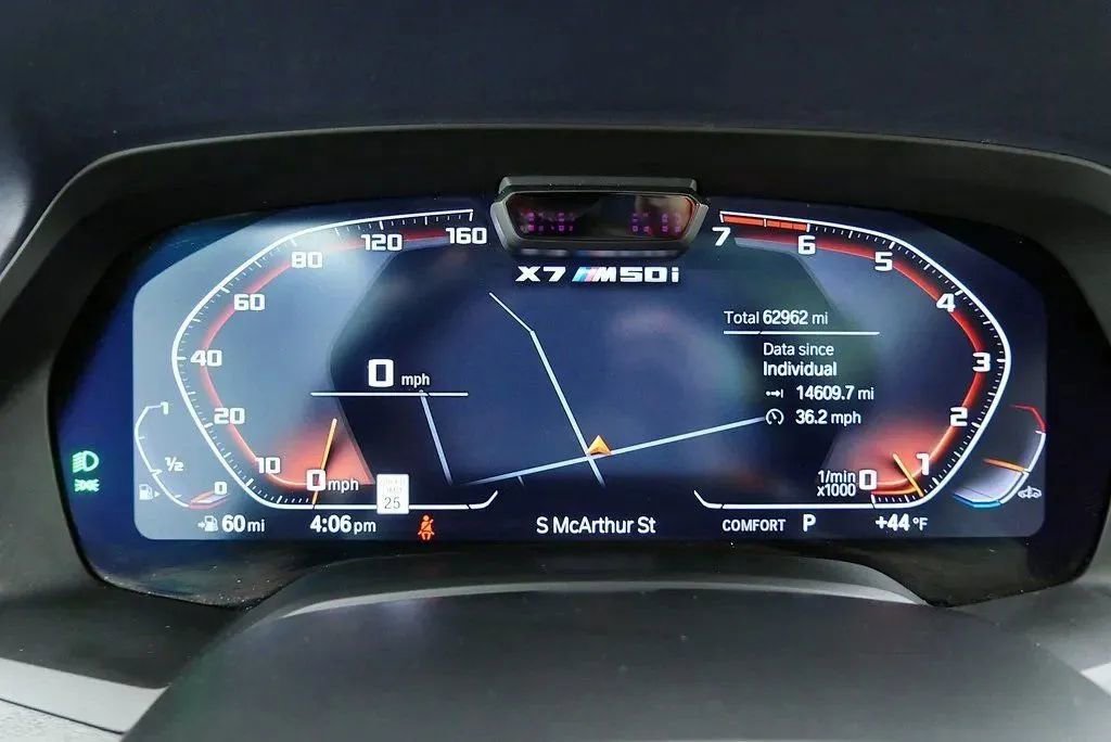 Used 2022 BMW X7 M50i image 27