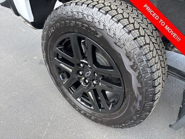 Used 2025 Chevrolet Silverado 1500 LT Trail Boss w/ Protection Package AWD/4WD image 32