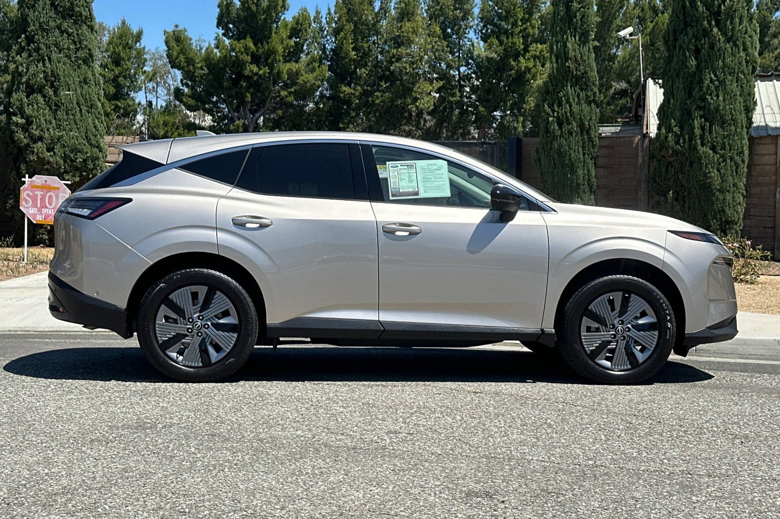Used 2025 Nissan Murano SL AWD/4WD image 3