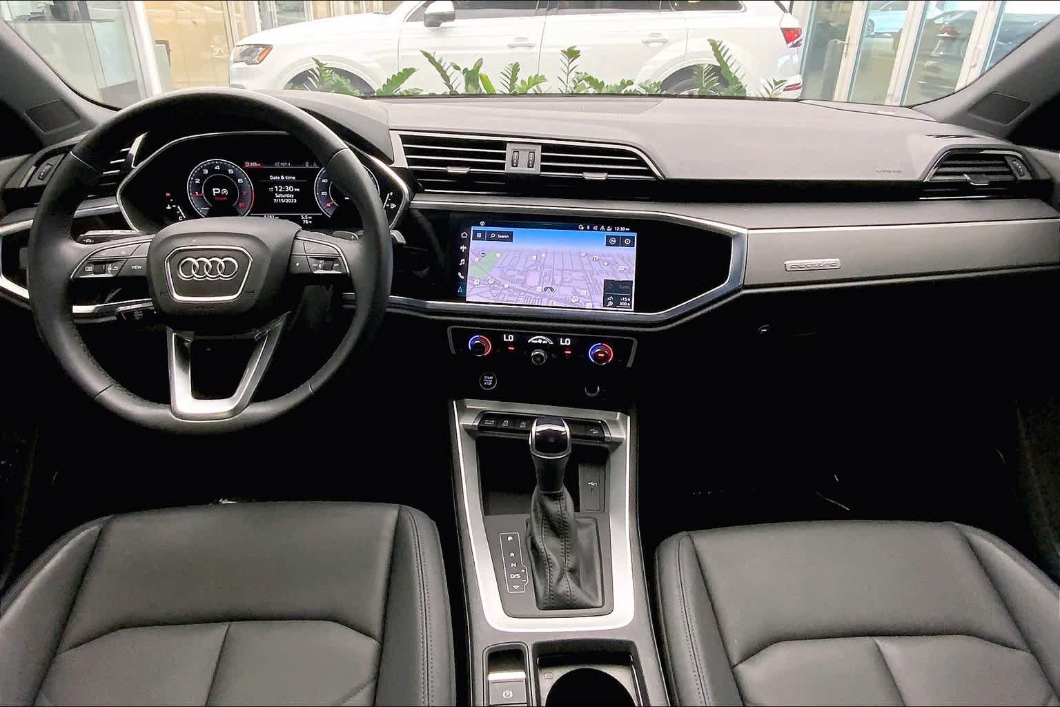 Used 2022 Audi Q3 2.0T Premium Plus AWD/4WD image 16