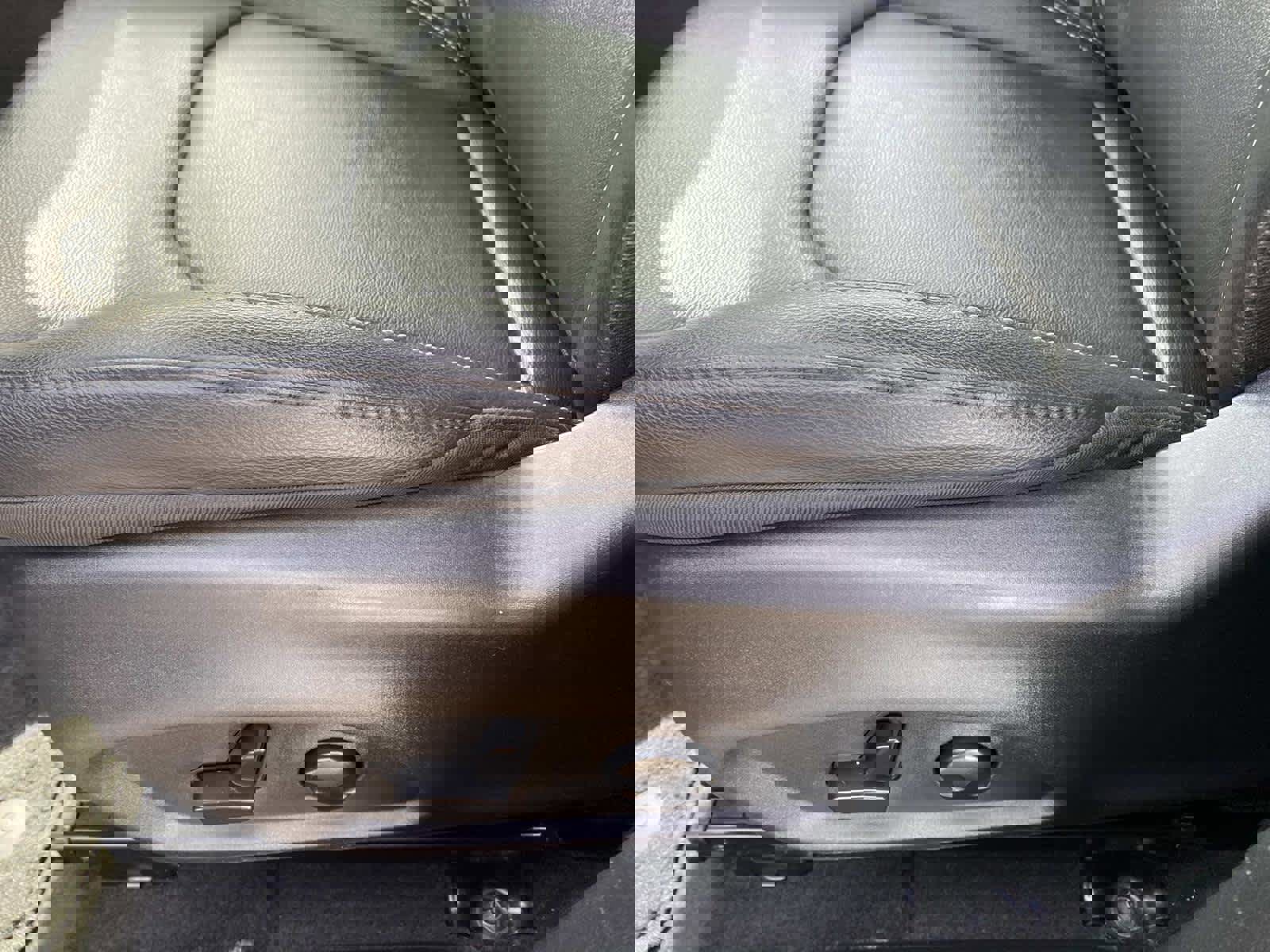 Certified 2025 Jeep Compass Limited image 16