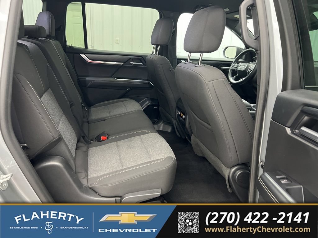 Used 2025 GMC Acadia Elevation AWD/4WD image 12