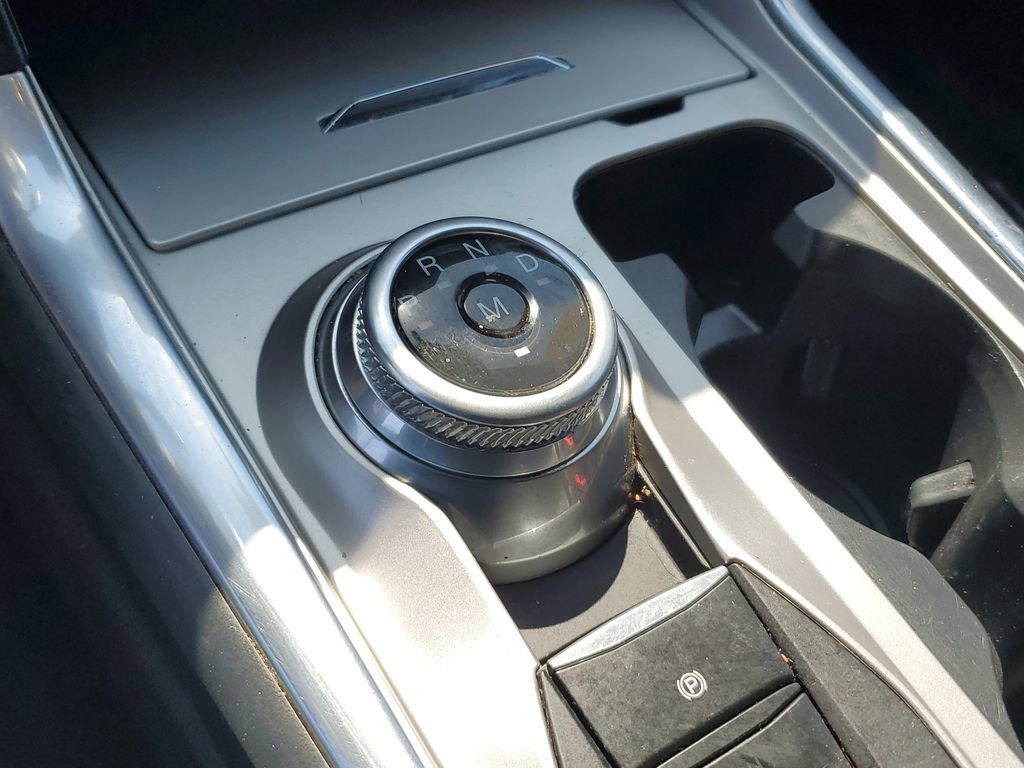 Used 2020 Ford Explorer XLT w/ Equipment Group 202A AWD/4WD image 27