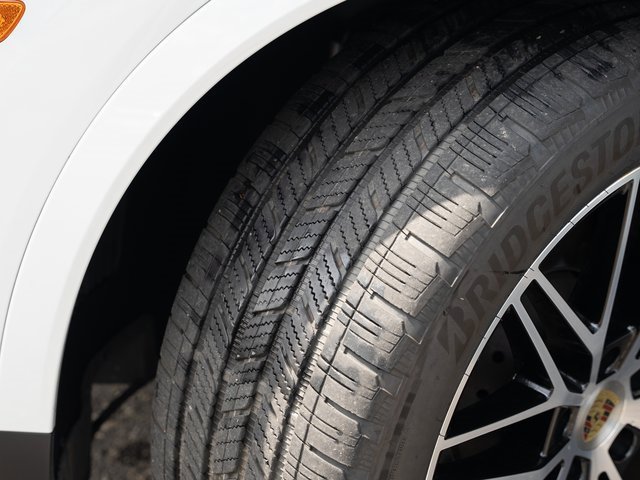 Certified 2024 Porsche Cayenne image 14