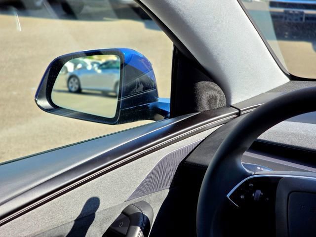 Used 2026 Tesla Model Y AWD image 15