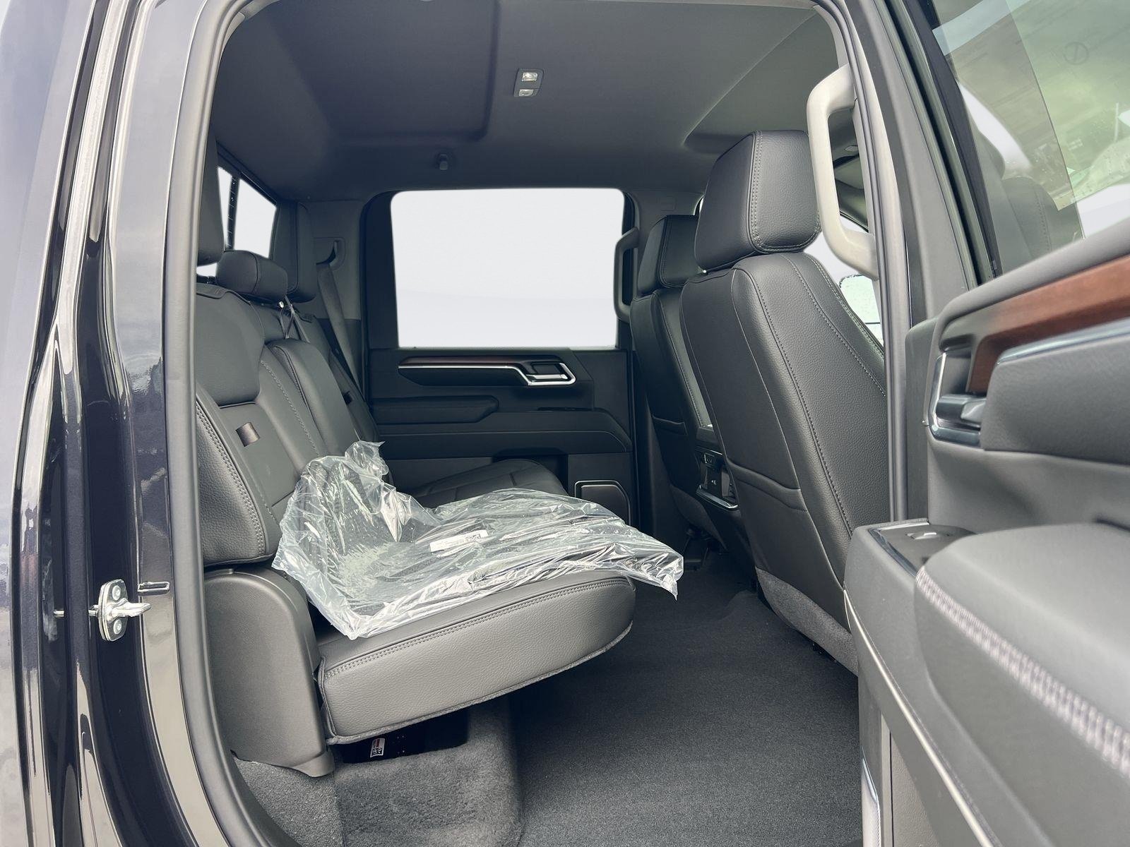 New 2026 GMC Sierra 3500 Denali AWD/4WD image 31