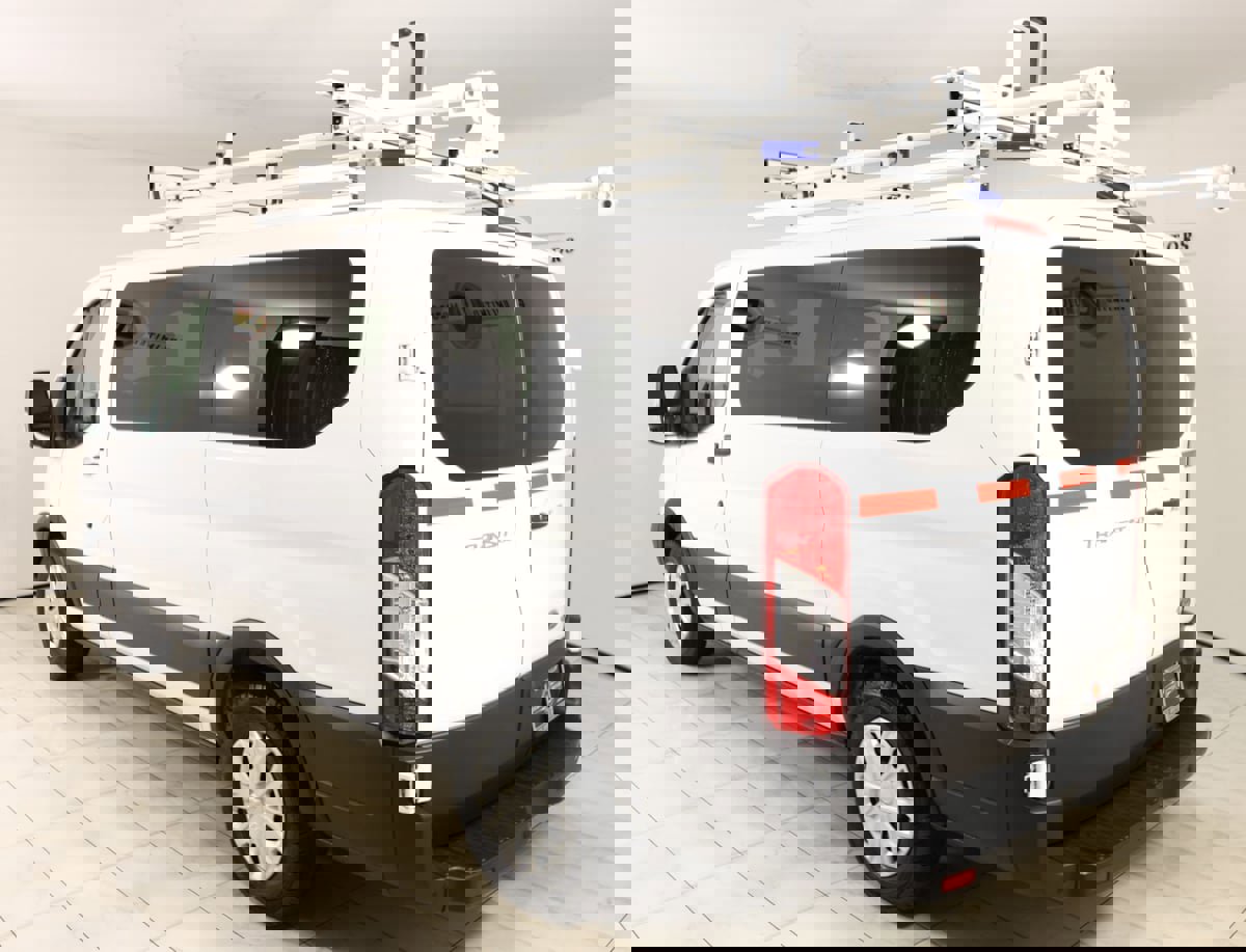 Used 2019 Ford Transit 150 XLT image 4