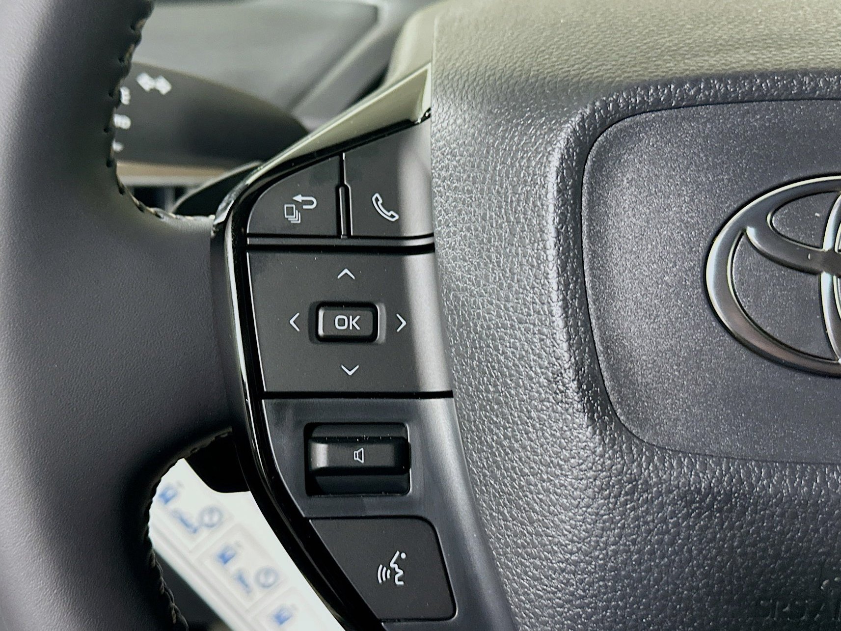 New 2026 Toyota bZ Woodland AWD/4WD image 15