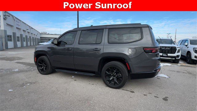 Used 2023 Jeep Wagoneer Series II image 7