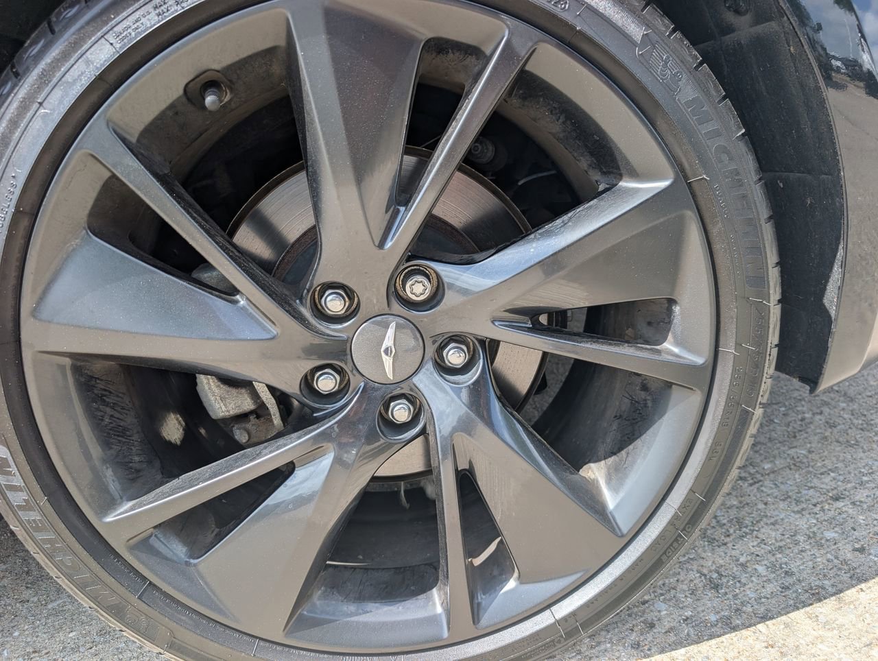 Used 2023 Genesis G70 2.0T w/ Sport Prestige Package image 8