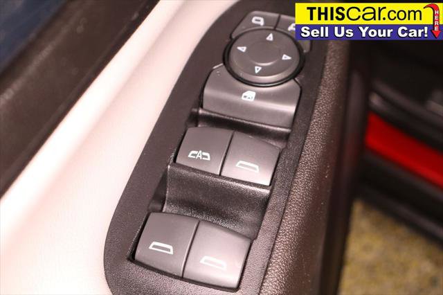 Used 2020 Chevrolet Equinox Premier image 32