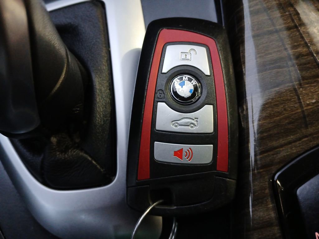 Used 2017 BMW 230i Coupe image 21