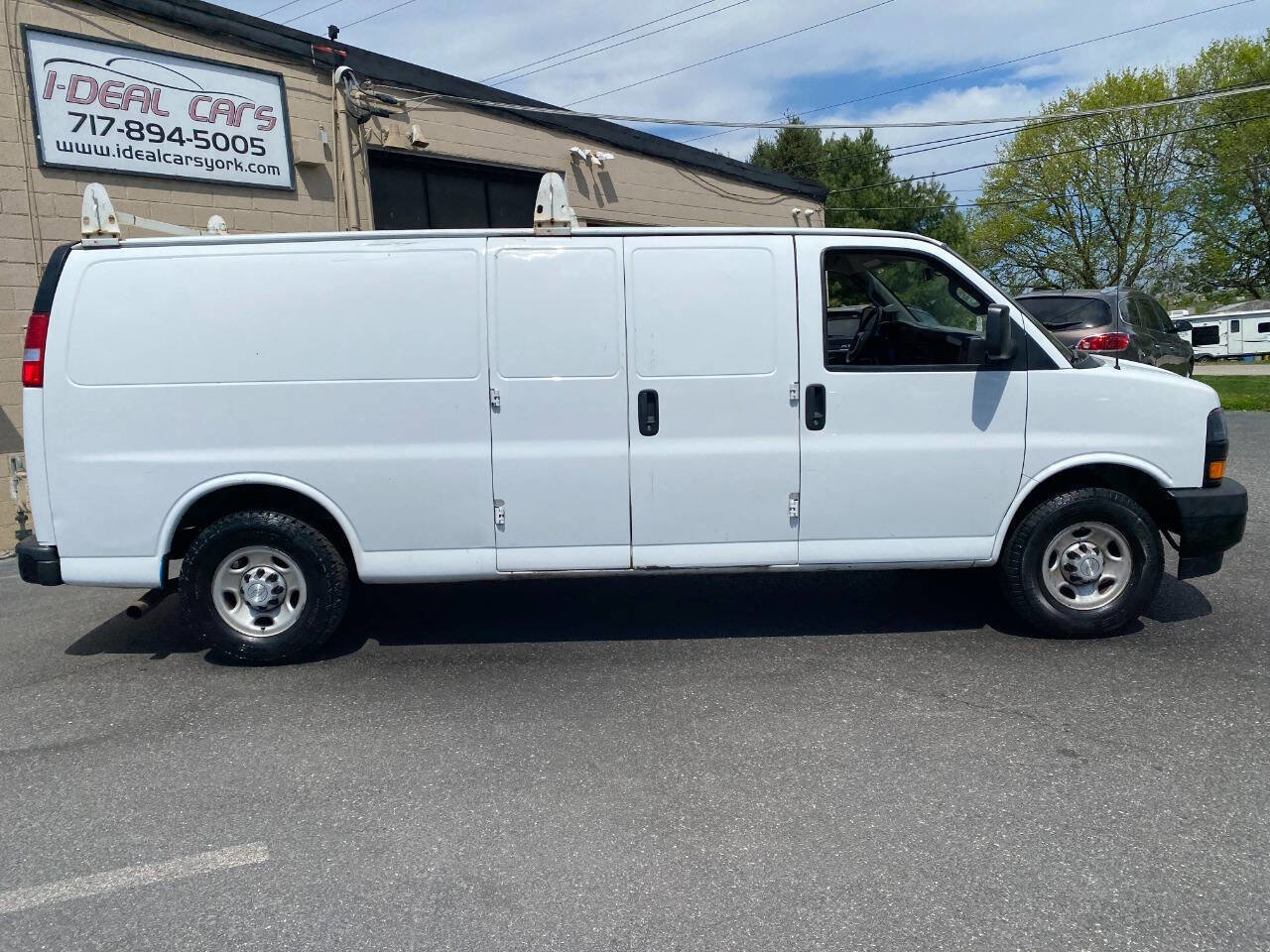 Used 2019 Chevrolet Express 2500 Extended w/ Driver Convenience Package RWD image 2