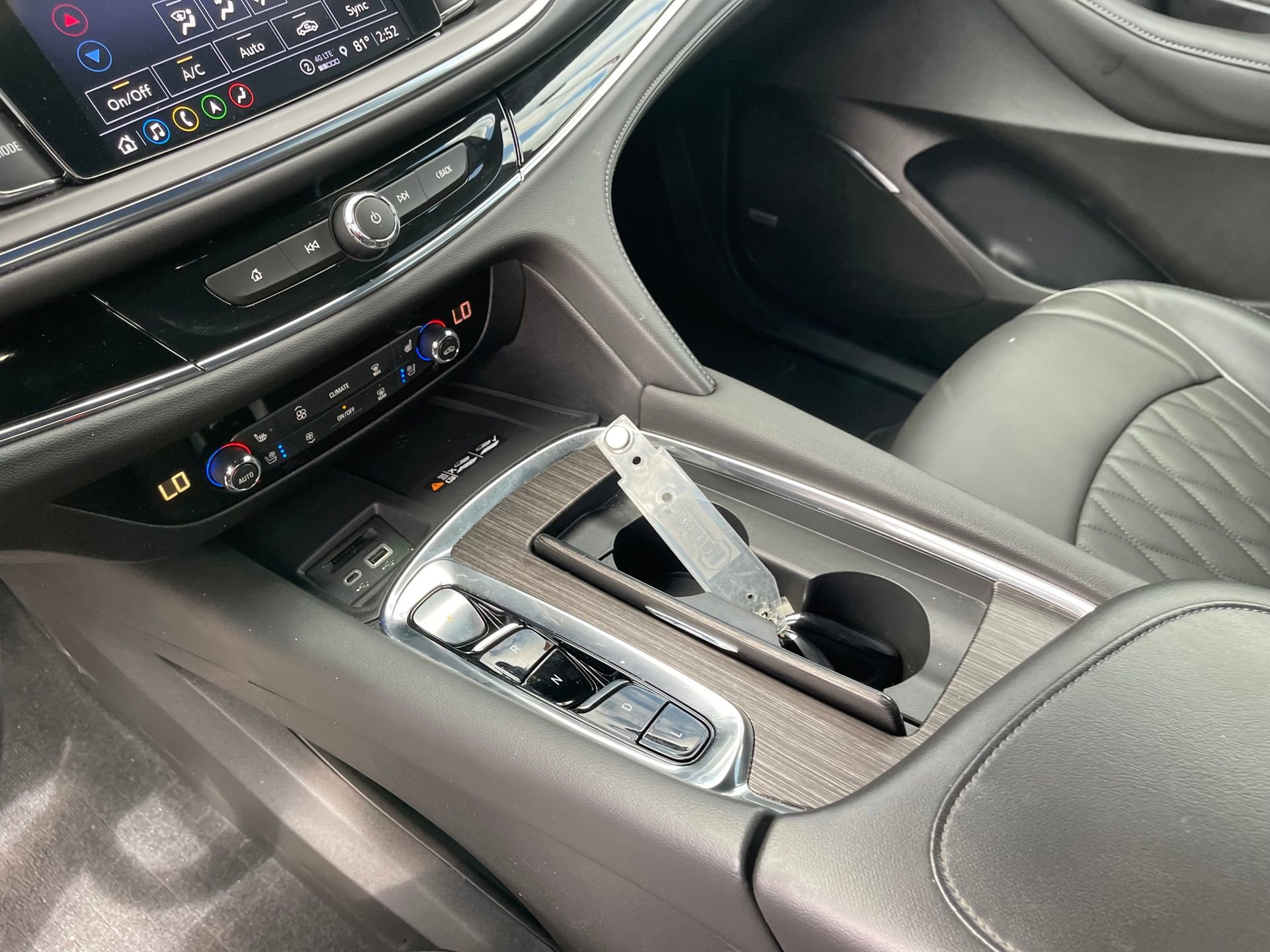 Used 2023 Buick Enclave Avenir w/ Avenir Technology Package image 18