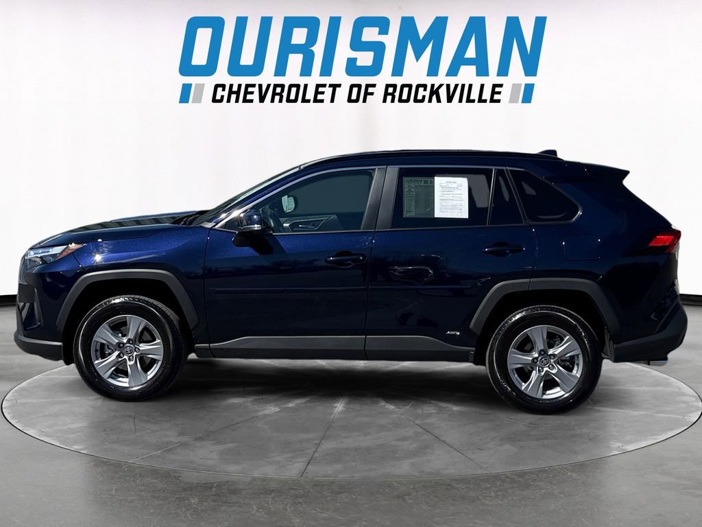 Used 2025 Toyota RAV4 XLE image 3
