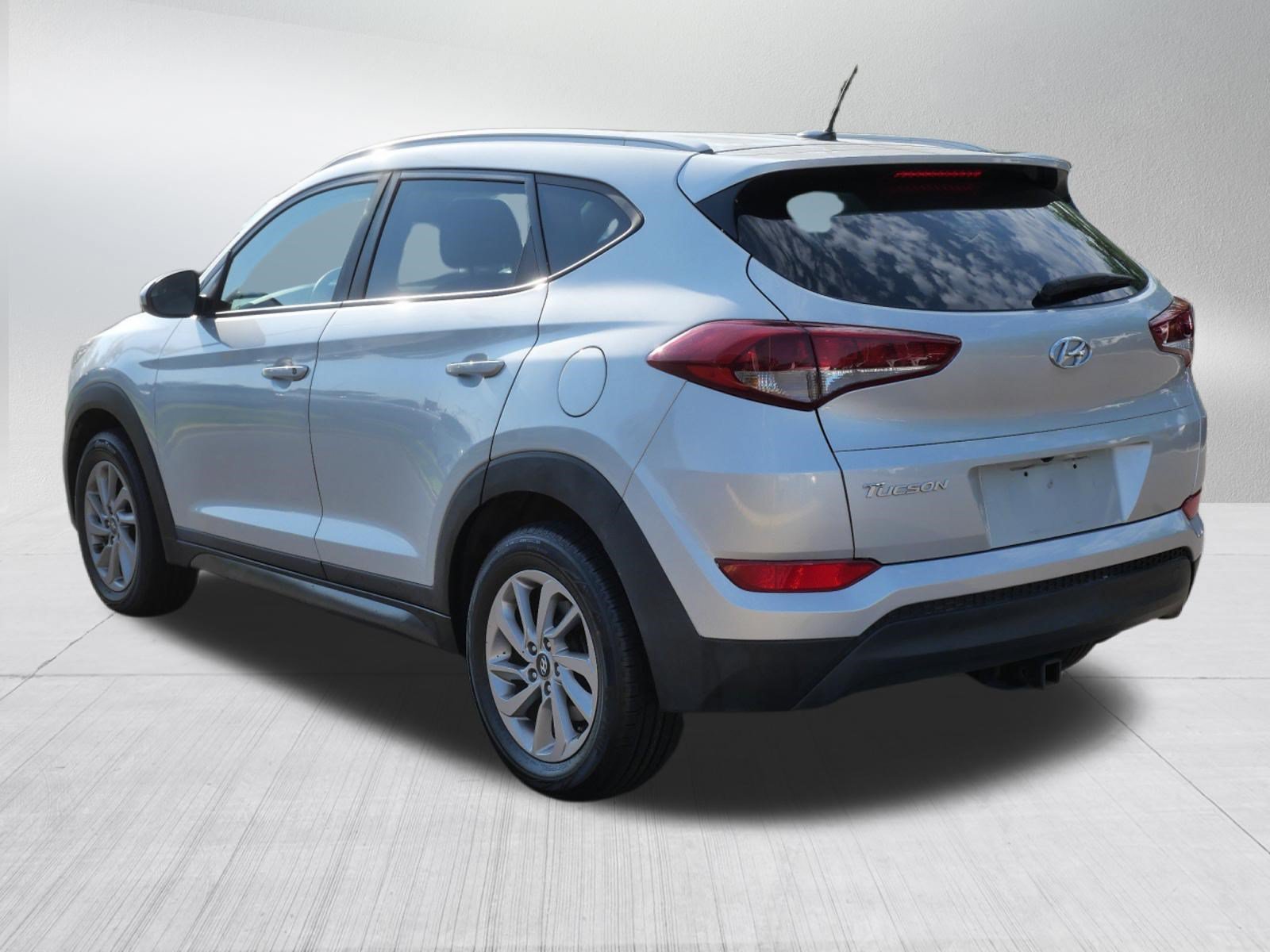 Used 2016 Hyundai Tucson SE w/ Option Group 02 FWD image 5