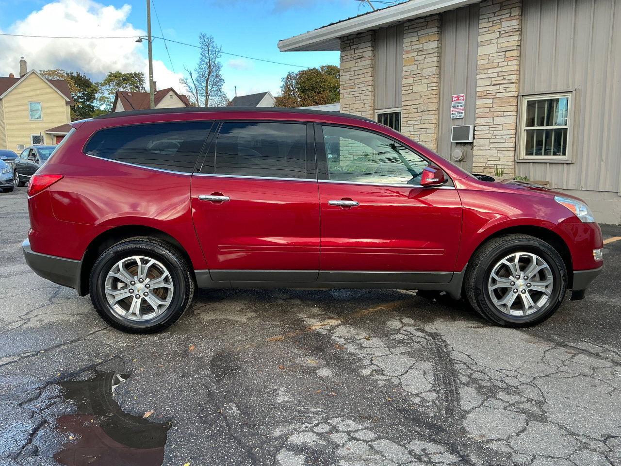 Used 2012 Chevrolet Traverse LT w/ All-Star Edition image 2