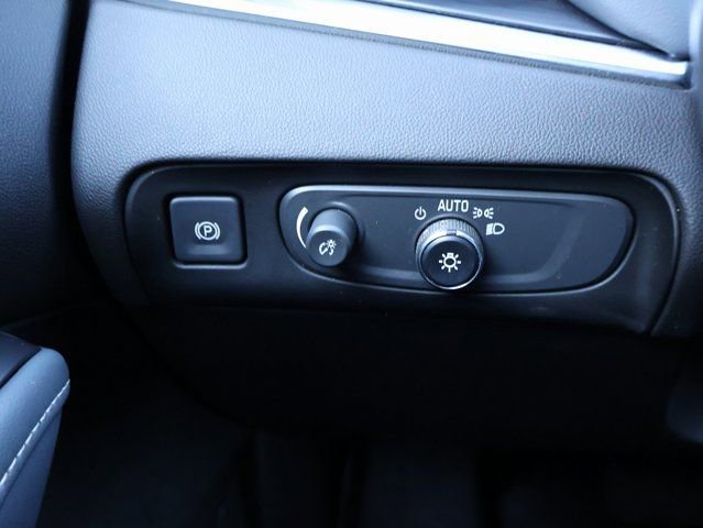 Used 2021 Buick Enclave Essence image 40