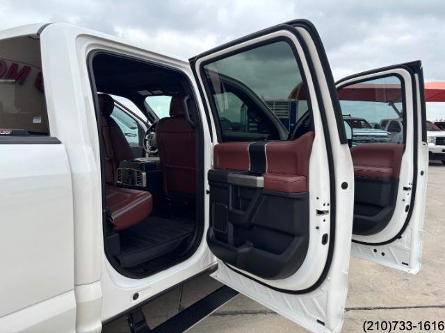 Used 2018 Ford F150 Platinum w/ Equipment Group 701A Luxury AWD/4WD image 32