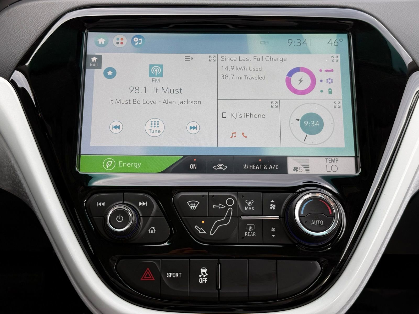 Used 2018 Chevrolet Bolt LT FWD image 33