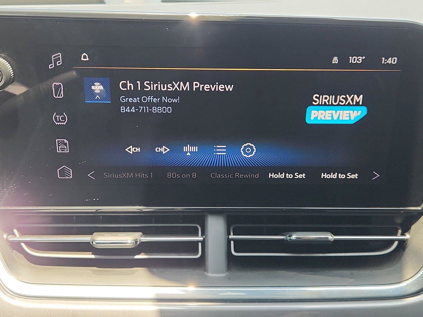 Used 2025 Chevrolet Trax ACTIV w/ Sunroof Package FWD image 13