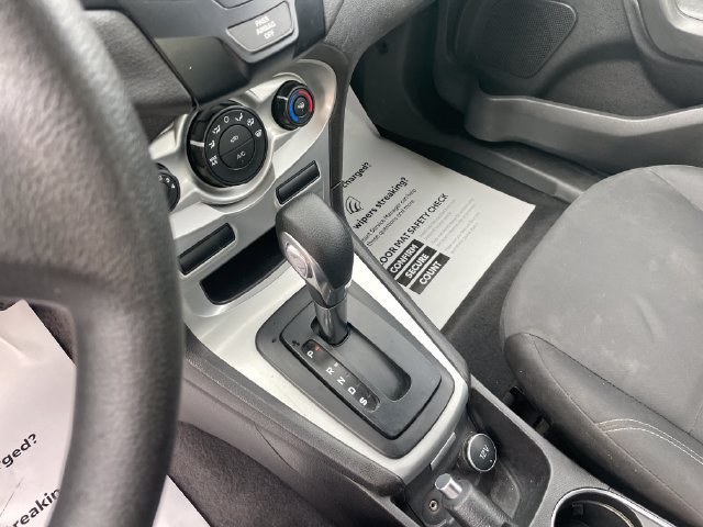 Used 2019 Ford Fiesta SE FWD image 15