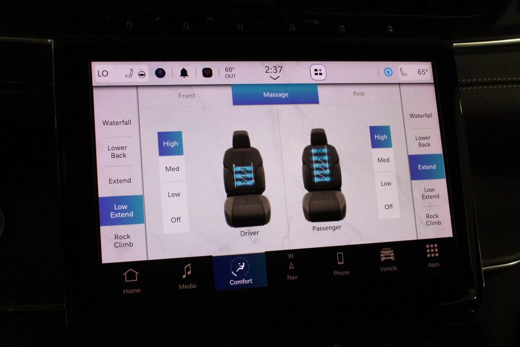 Used 2023 Jeep Grand Cherokee L Overland w/ Advanced Protech Group III image 40