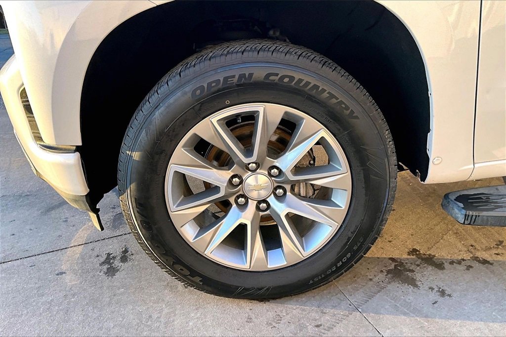 Used 2020 Chevrolet Silverado 1500 High Country w/ Safety Package II image 8