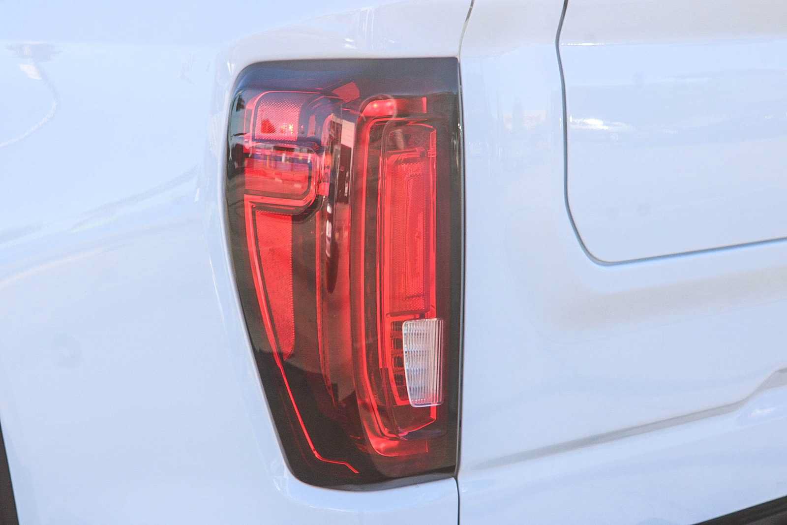Used 2025 GMC Sierra 1500 AT4 AWD/4WD image 7