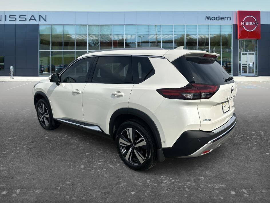Certified 2023 Nissan Rogue Platinum w/ Platinum Premium Package FWD image 7