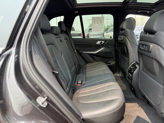 Used 2022 BMW X5 xDrive40i AWD/4WD image 19