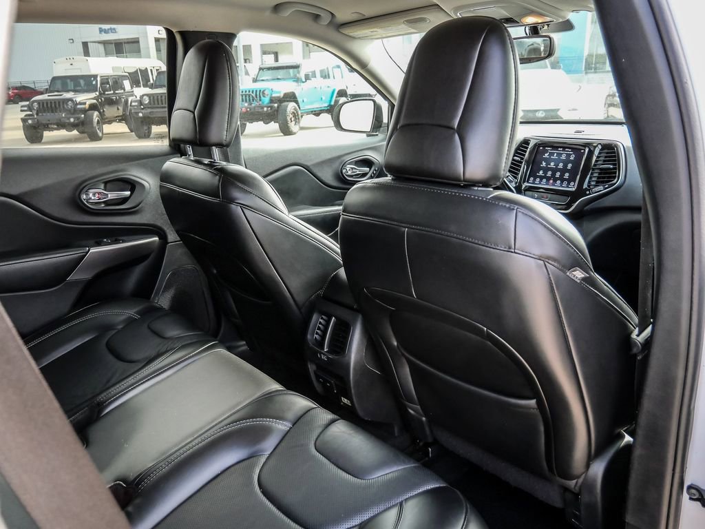 Used 2020 Jeep Cherokee Limited FWD image 22