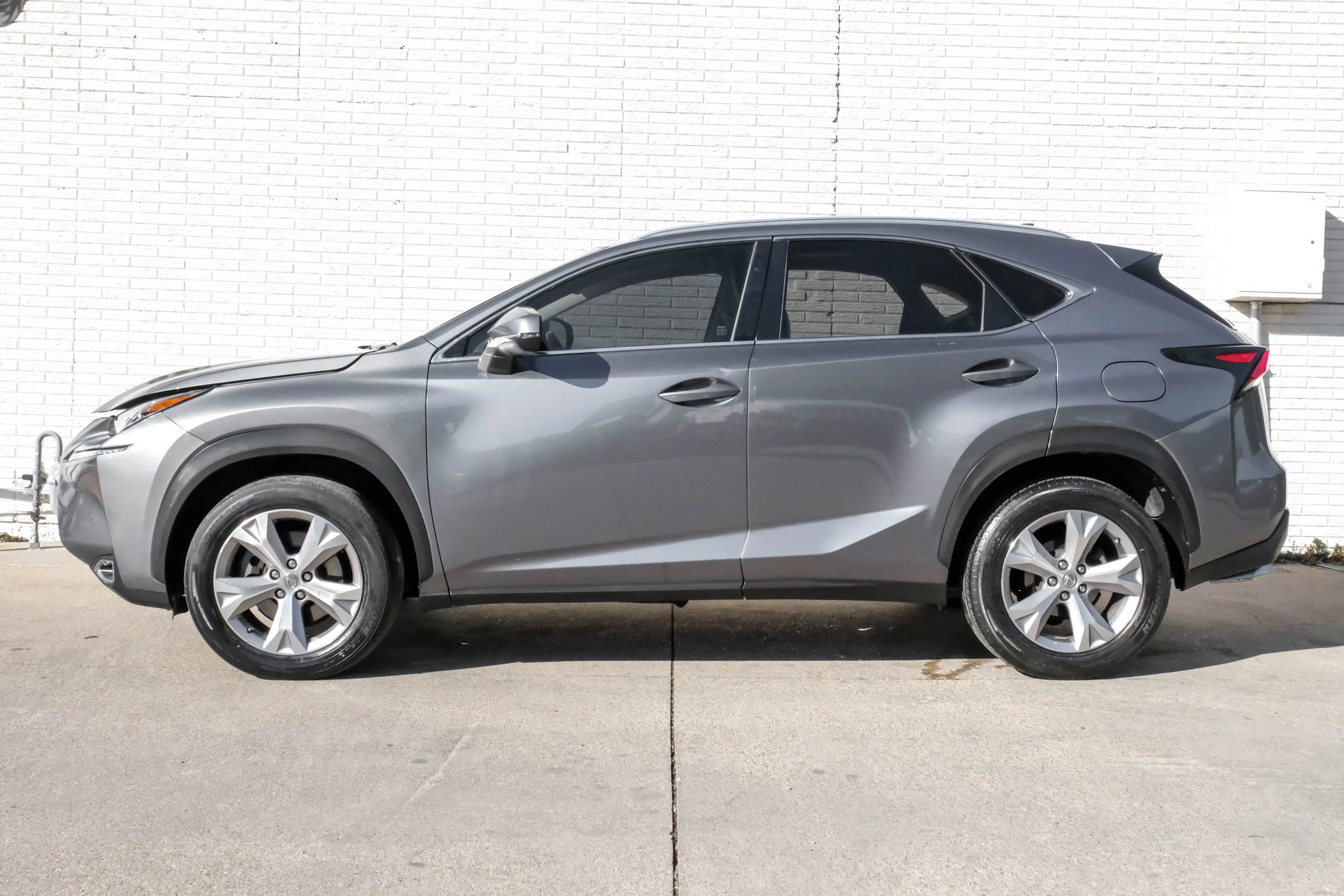 Used 2017 Lexus NX 200t FWD w/ Premium Package image 11
