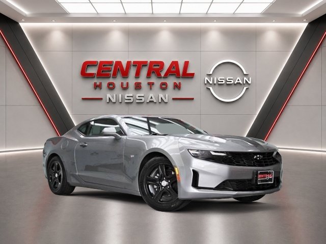 Used 2023 Chevrolet Camaro LT RWD image 1