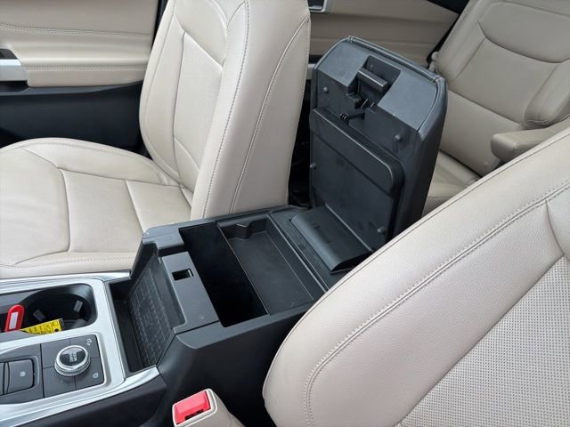 Used 2022 Ford Explorer Limited w/ Equipment Group 301A image 22