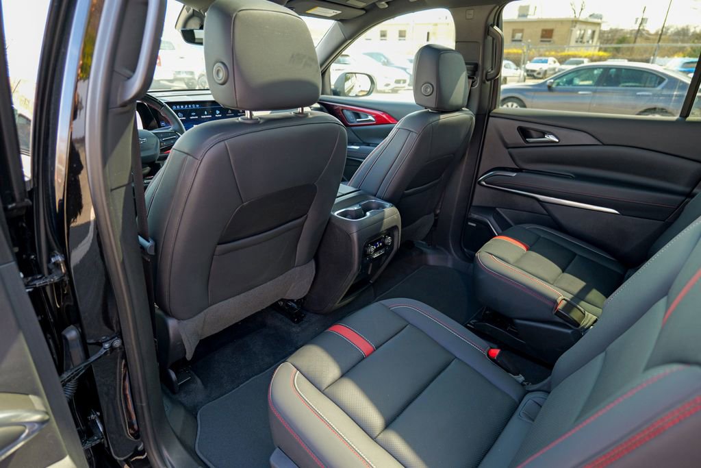 Used 2024 Chevrolet Traverse RS w/ LPO, Floor Liner Package image 27