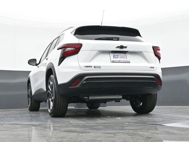 New 2026 Chevrolet Trax RS w/ Driver Confidence Package image 43