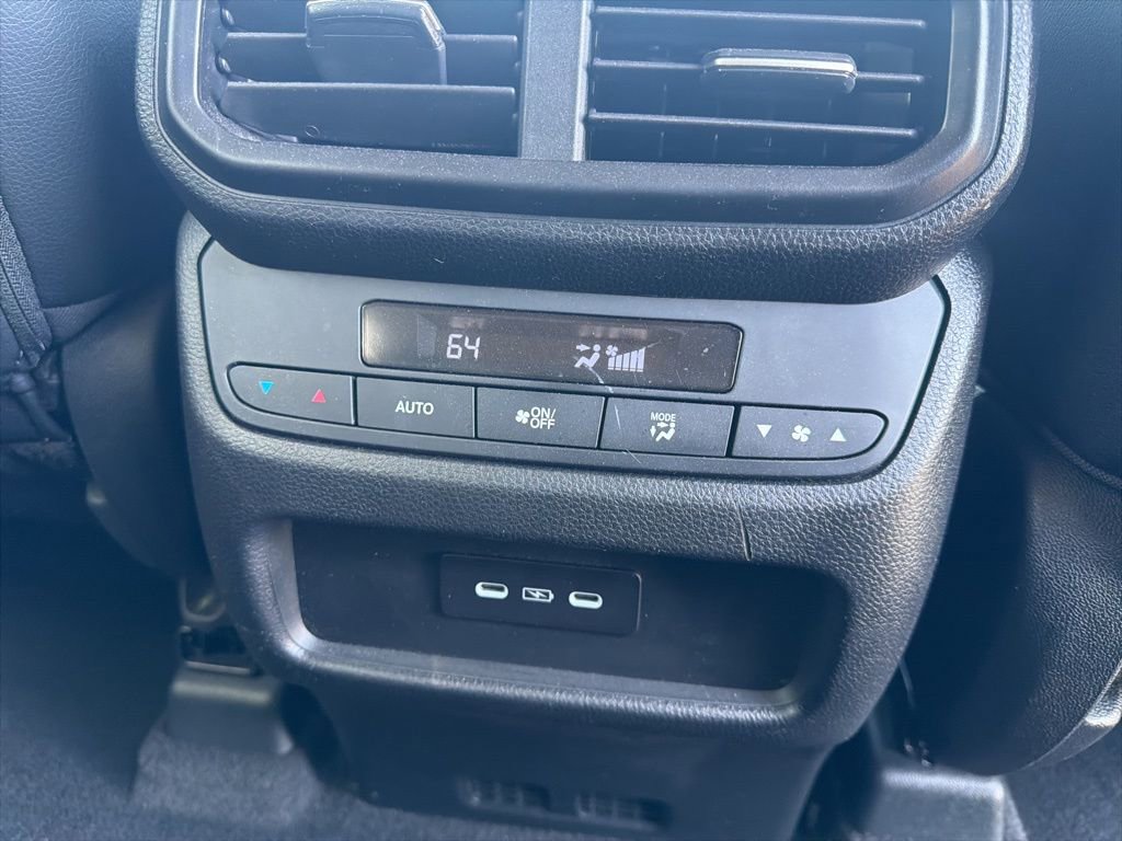 Used 2025 Honda Pilot EX-L image 33