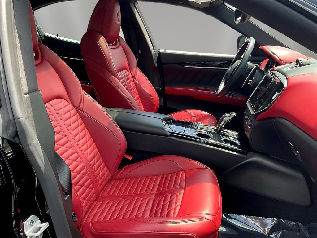 Used 2021 Maserati Ghibli Trofeo RWD image 28
