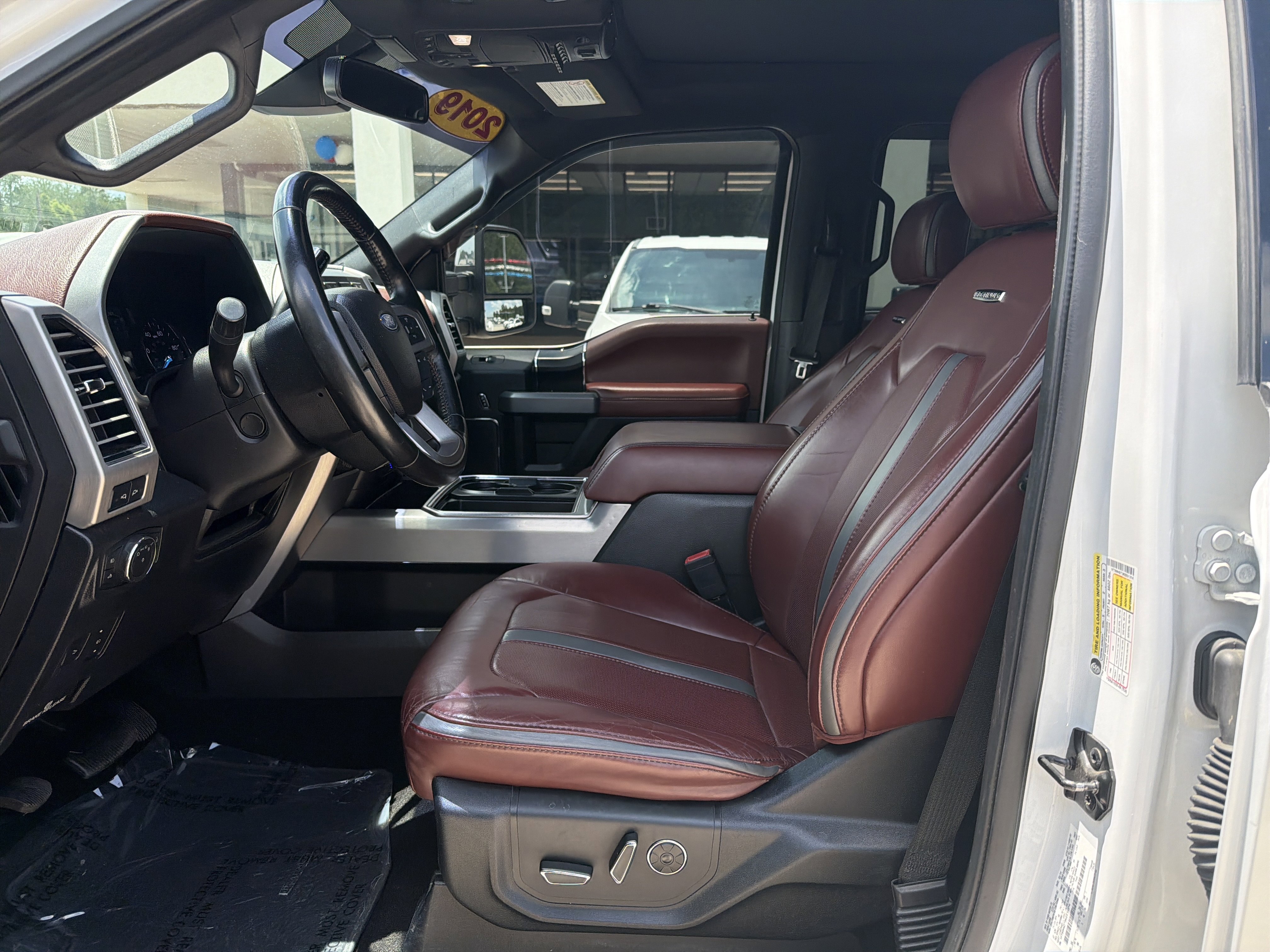 Used 2019 Ford F450 Platinum w/ Platinum Ultimate Package AWD/4WD image 16