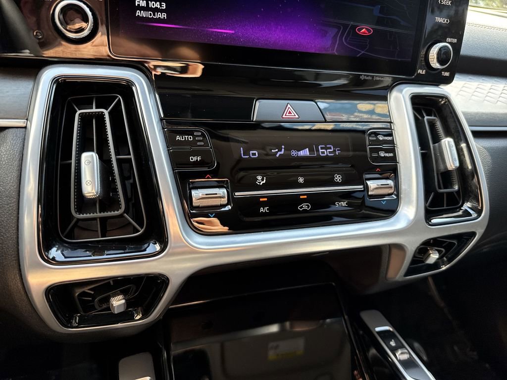 Used 2022 Kia Sorento SX image 52