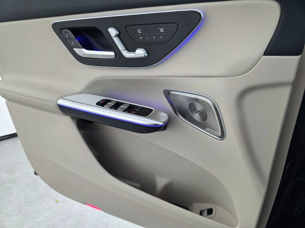 New 2026 Mercedes-Benz GLC 300 4MATIC image 18