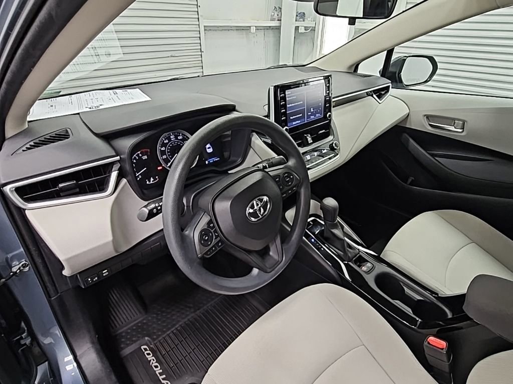 Used 2020 Toyota Corolla LE image 12