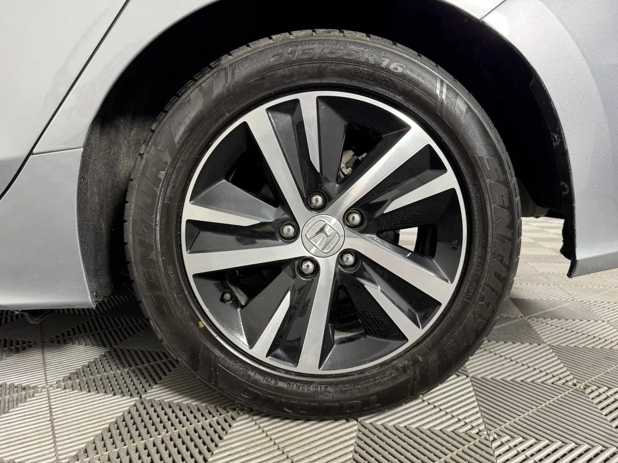 Used 2023 Honda Civic LX image 40
