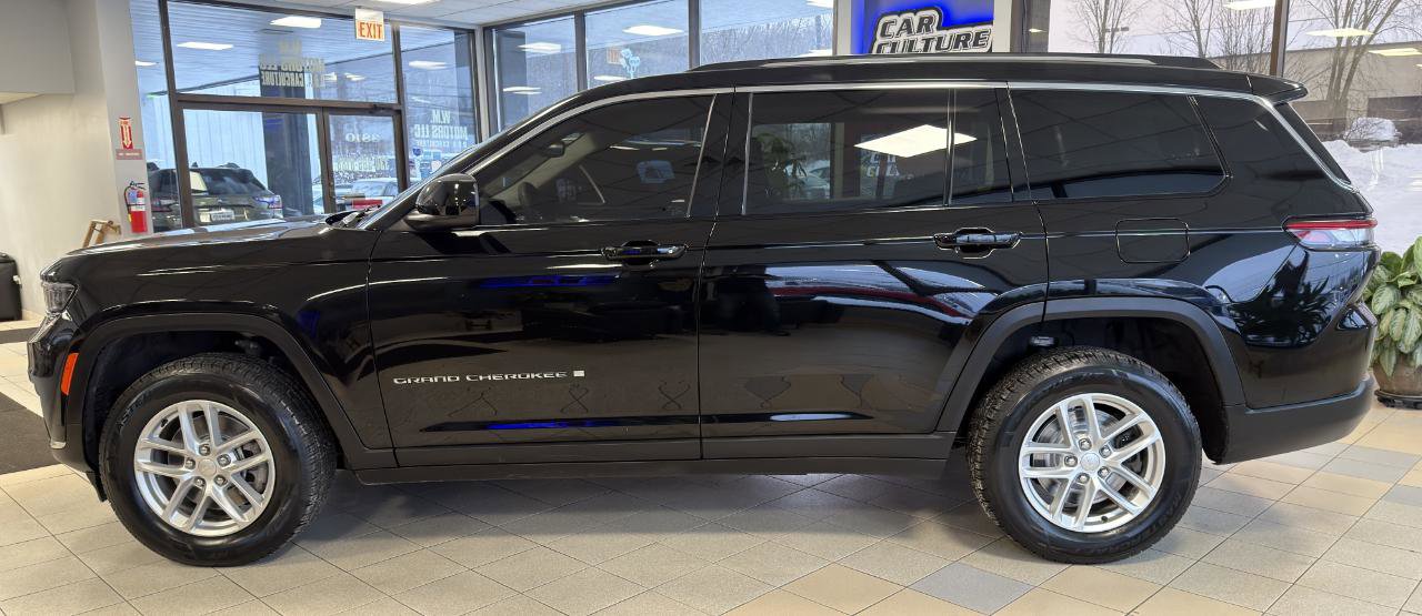 Used 2023 Jeep Grand Cherokee L Laredo w/ Trailer Tow Group (B) image 13