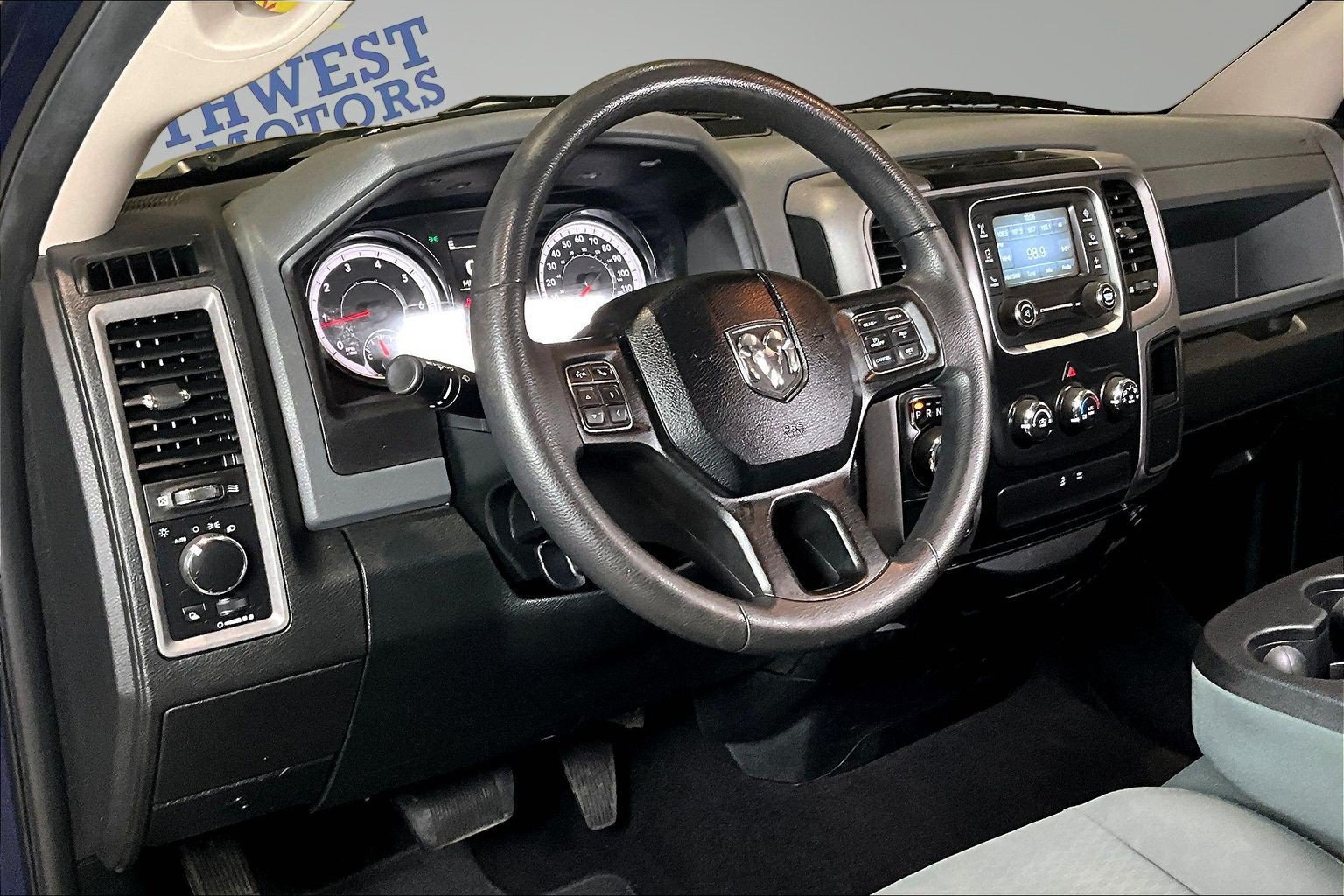 Used 2018 RAM 1500 Express RWD image 17