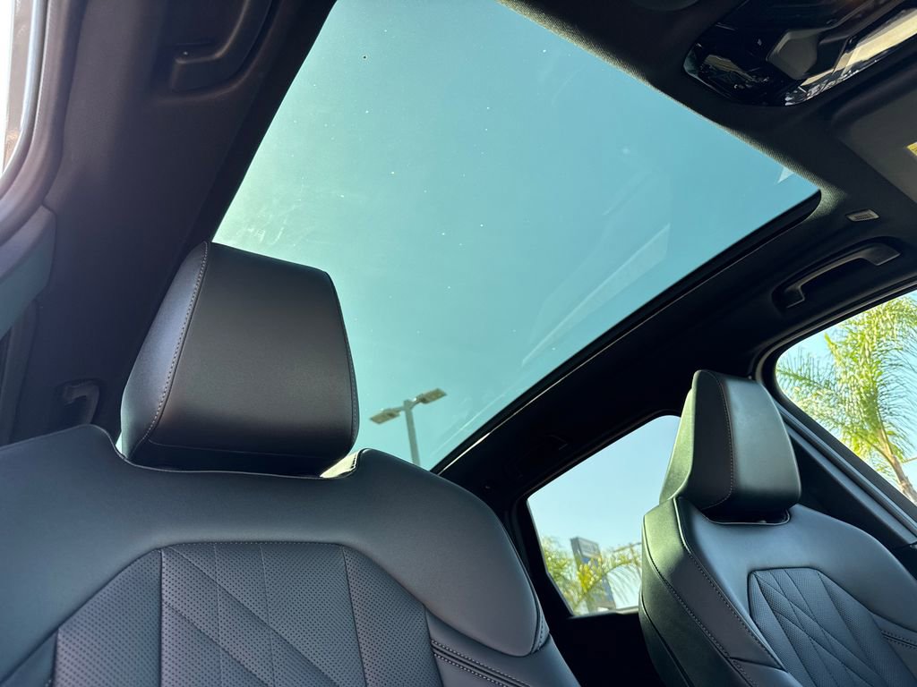 Used 2025 BMW X3 xDrive30i w/ Premium Package image 14