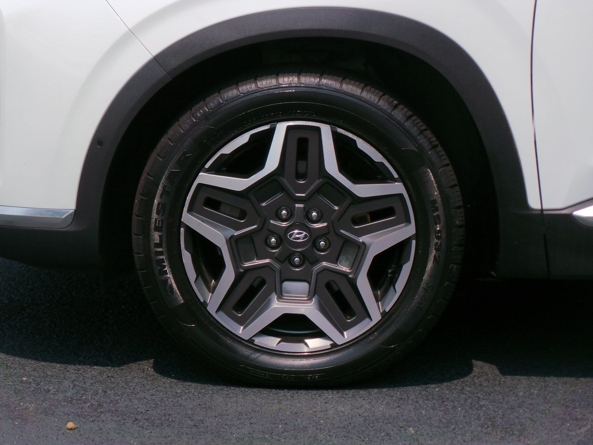 Used 2022 Hyundai Santa Fe Limited FWD image 20