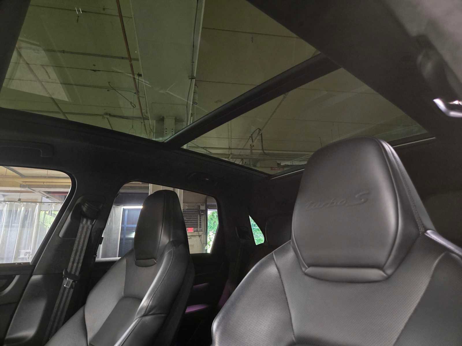 Used 2021 Porsche Cayenne Turbo S AWD/4WD image 22