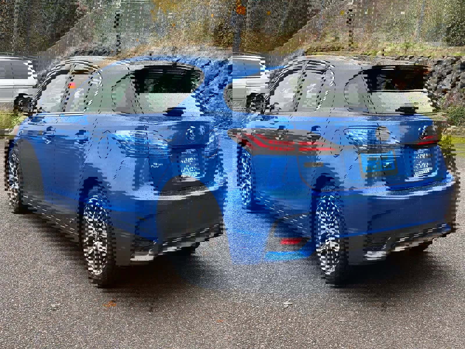 Used 2017 Lexus CT 200h image 3